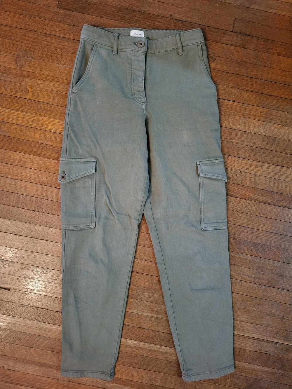 Wilfred Aritzia Utility Cargo Trousers in Olive